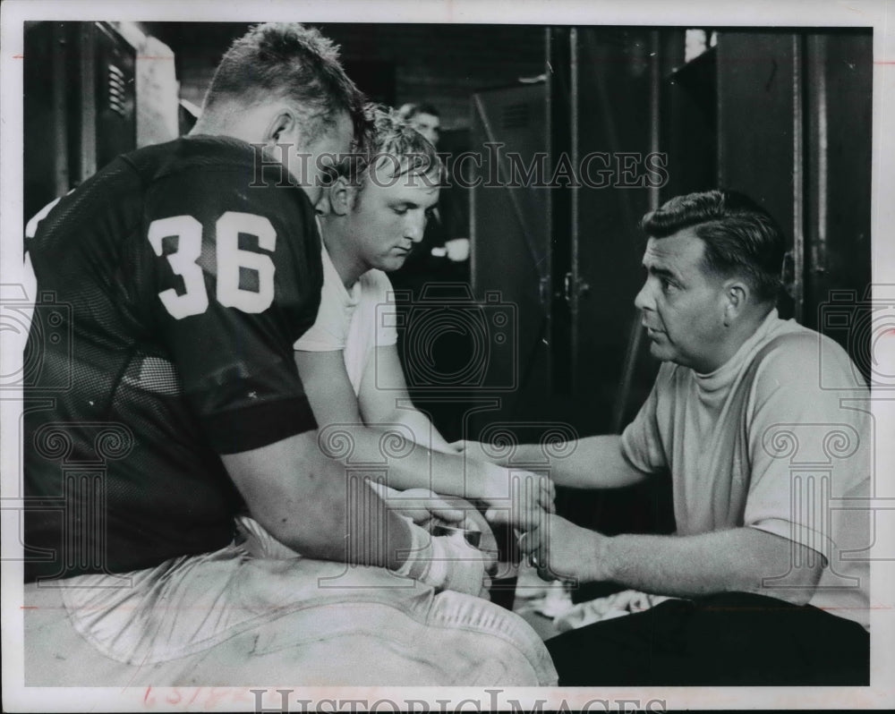 1968 Press Photo John Ray, Coach at Notre Dame - cvb67203 - Historic Images