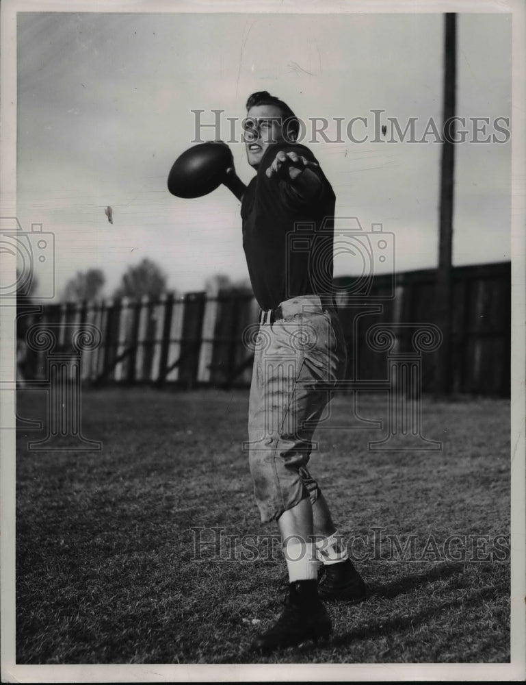 1947 Press Photo Don Burson, Northwestern University Quarterback - Historic Images