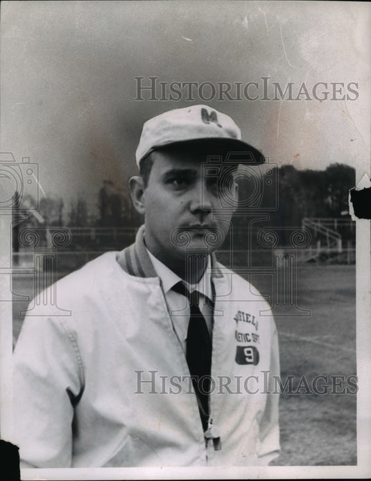 1968 Press Photo Coach Chick Beach-Mayfield - cvb69944 - Historic Images