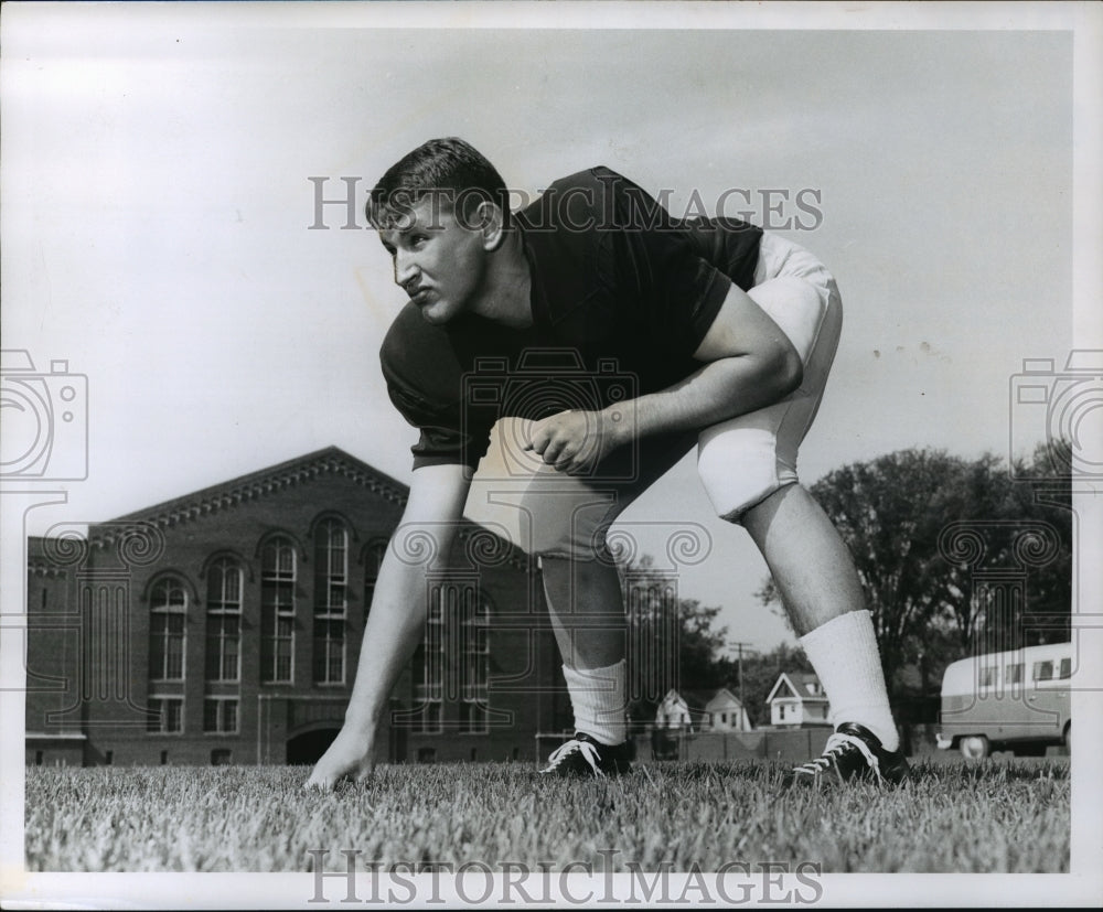 1962 Press Photo Richard Hahn-University of Michigan football guard - cvb72281- Historic Images