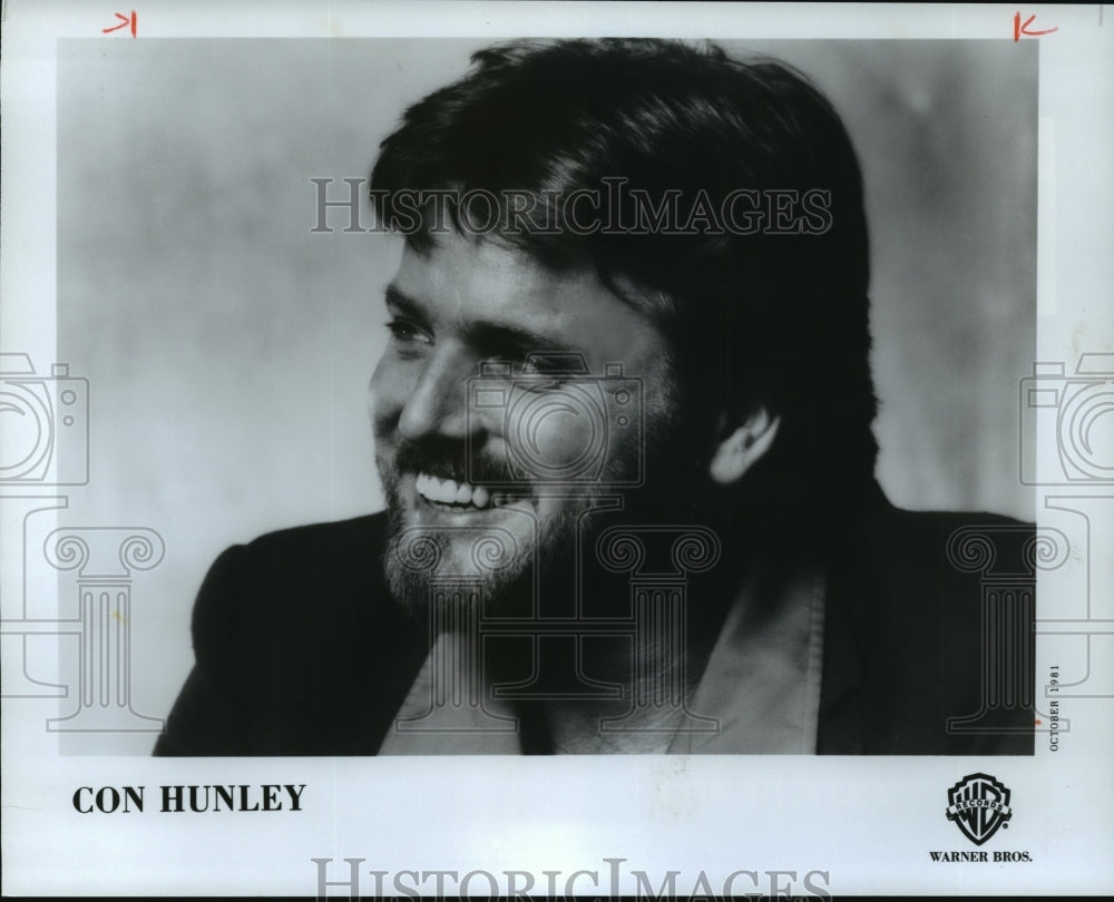 1982 Press Photo Con Hunley - Historic Images