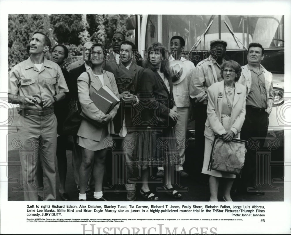 1996, Actors and Actresses from the film Jury Duty - cvb73530 - Historic Images