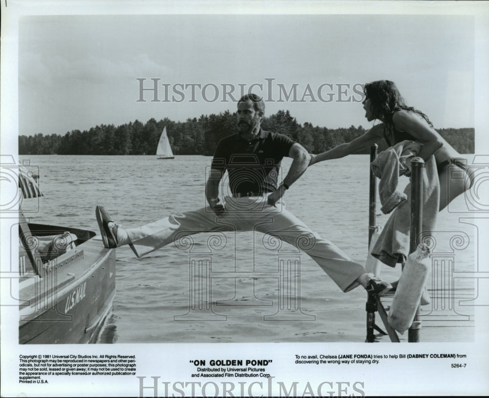 1981 Press Photo "On Golden Pond" Jane Fonda and Dabney Coleman. - Historic Images