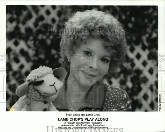 Press Photo PBS presents LAMB CHOP'S PLAY ALONG with Shari Lewis - Historic Images