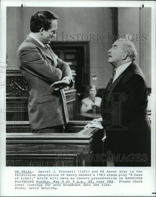 Press Photo Daniel Travanti and Ed Asner- A Case Of Libel play - Historic Images