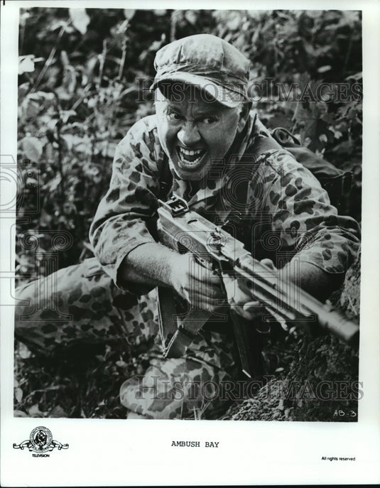 Press Photo Mickey Rooney in Ambush Bay - Historic Images