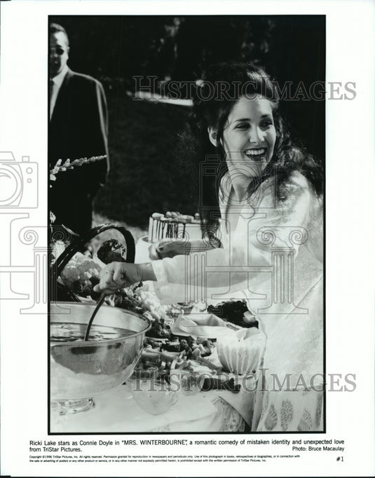 Press Photo Mrs. Winterbourne film stars Ricki Lake - Historic Images