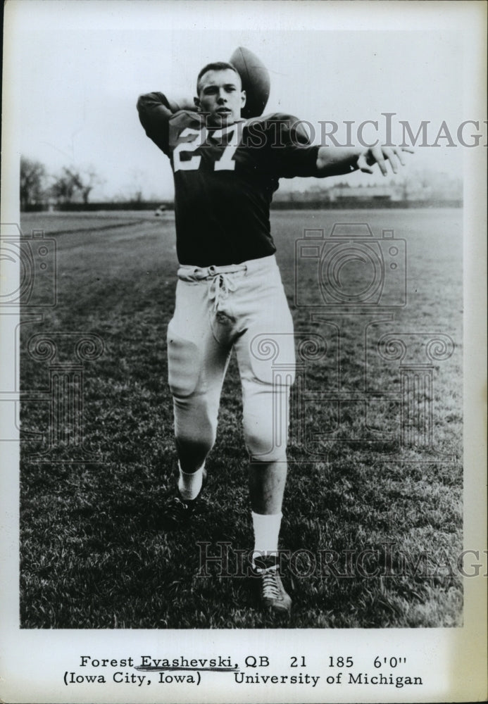 1965 Press Photo Forest Evahsevski, Quarterback for University of Michigan - Historic Images
