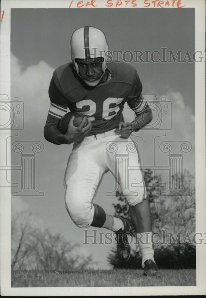 1955 Press Photo Clarence Peaks, Halfback for Michigan State - Historic Images