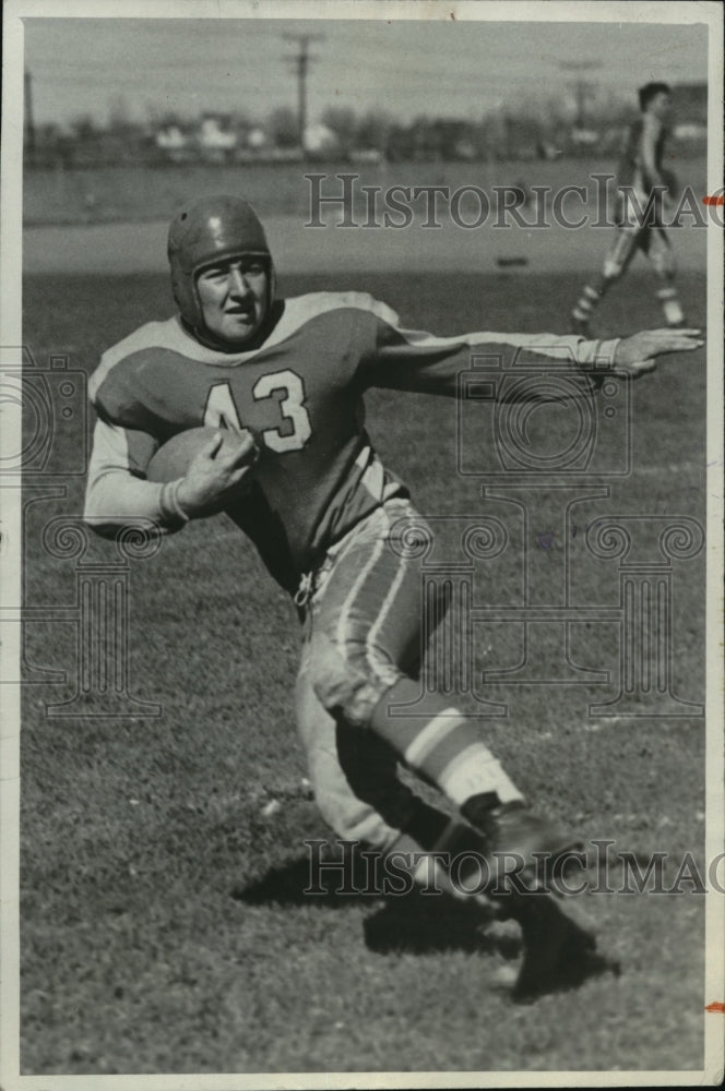 1940 Press Photo Dan Clinger, Back for University of Denver - Historic Images