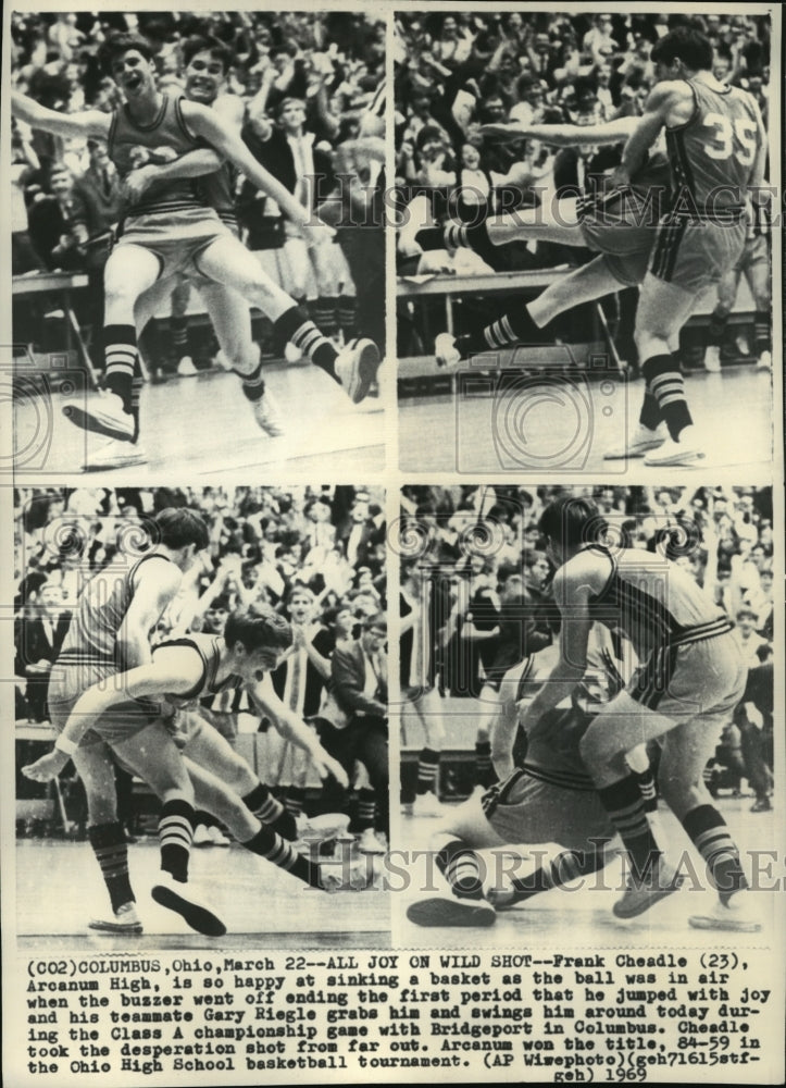 1969 Press Photo Frank Cheadle in his wild shot, Ohio High School Basketball - Historic Images