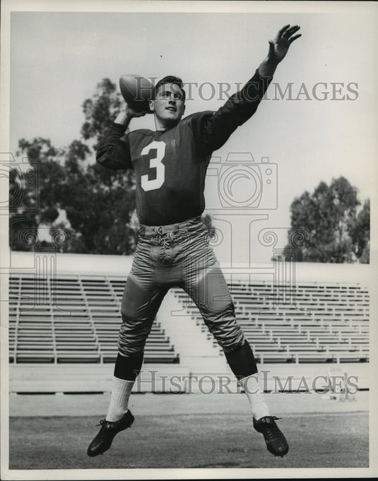 1958 Press Photo Quarterback - Historic Images