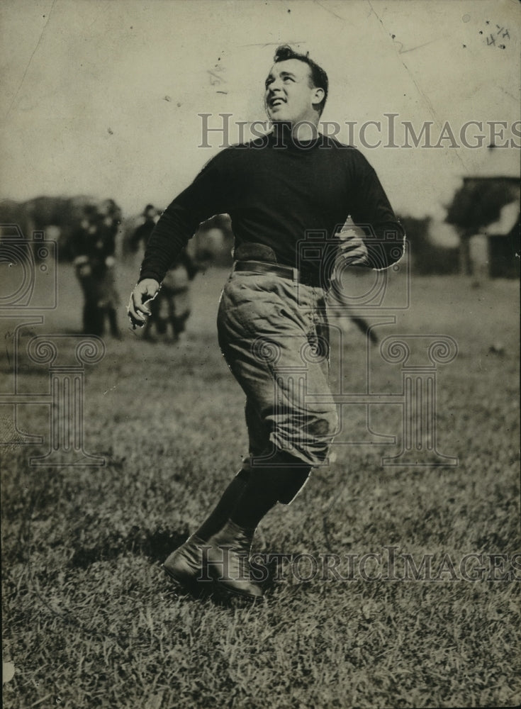 1945 Press Photo Charley Brickley College Football Fullback - Historic Images