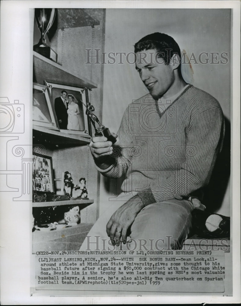 1959 Press Photo Dean Look Gives Thought to His Baseball Career with White Sox - Historic Images