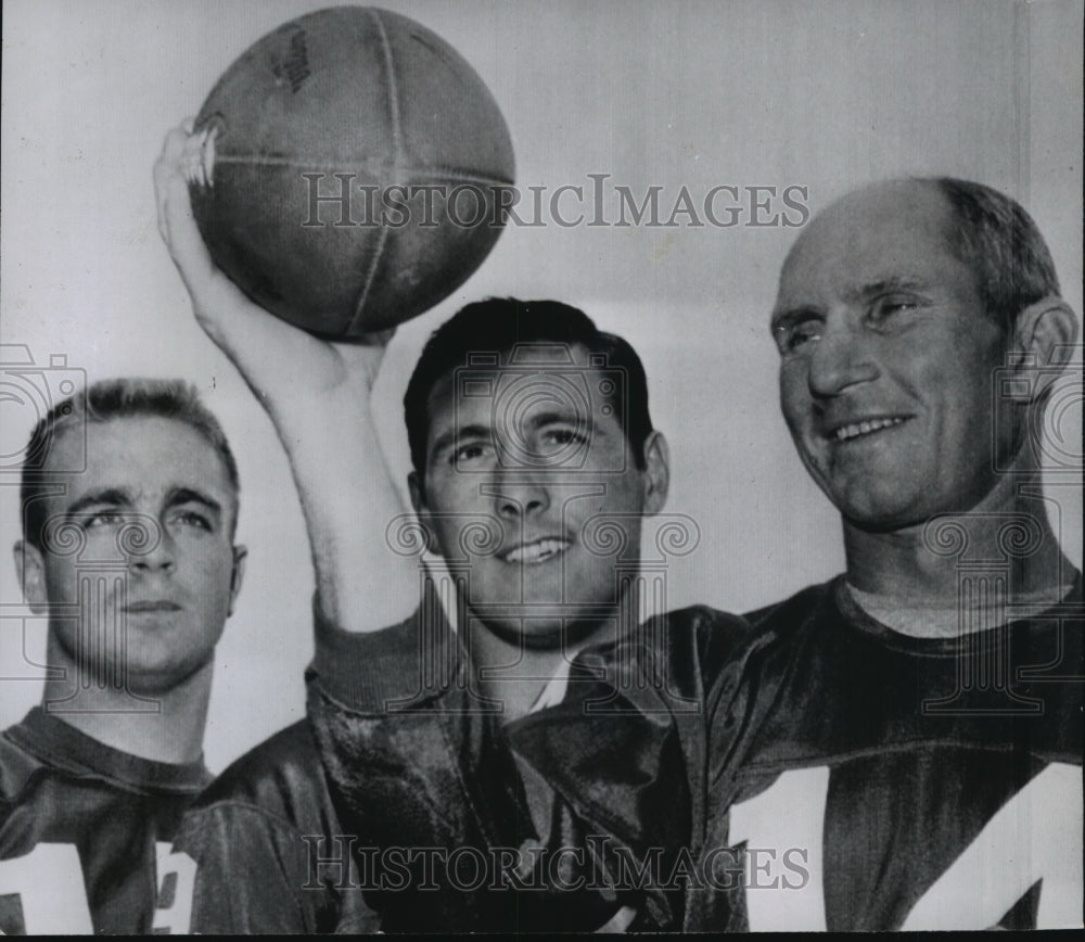 1963 Press Photo Y.A. Tittle, Ralph Guglielmi &amp; Glynn Griffing of Giants - Historic Images