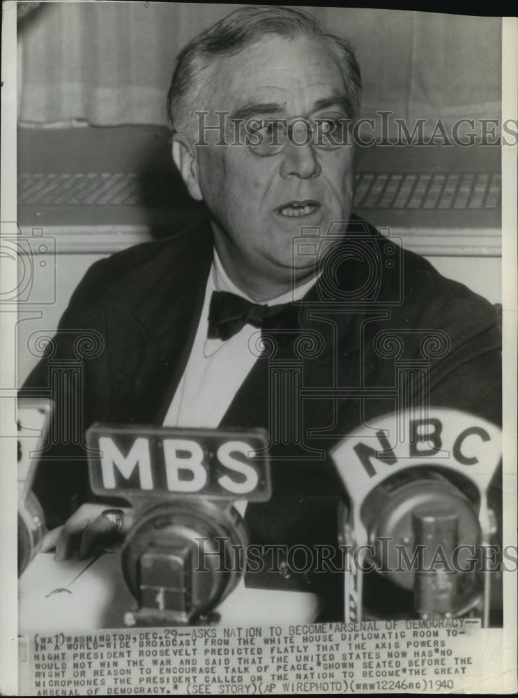 1942 Press Photo Pres. Franklin Roosevelt, &quot;The great arsenal for democracy&quot; - Historic Images