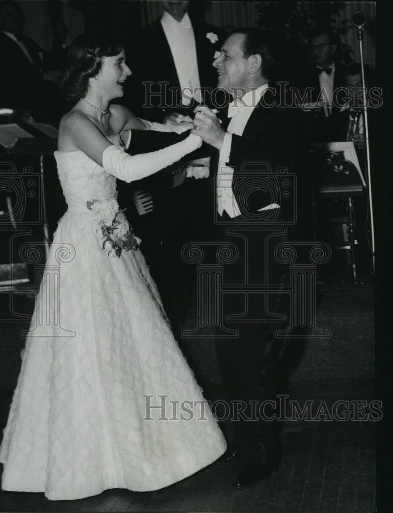 1951 Press Photo Anne Firestone Dances with Father Harvey Firestone Jr. - Historic Images
