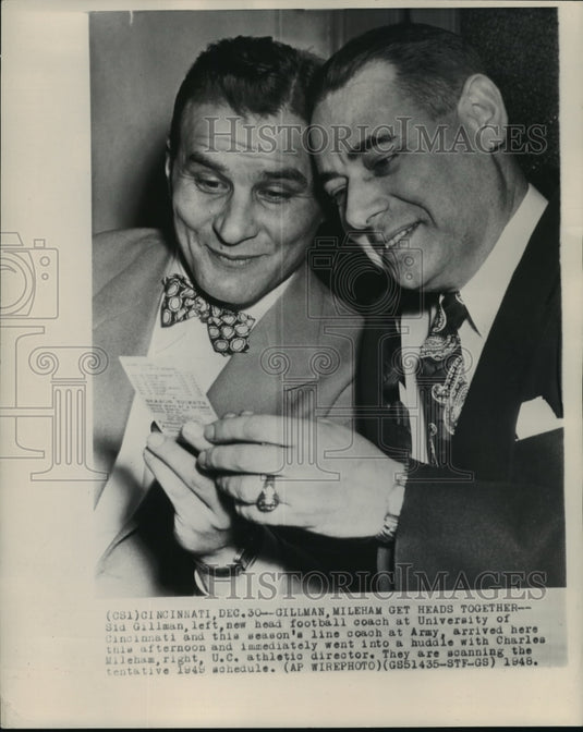 1948 Press Photo Coach Sid Gillman & Charles Mileham of Univ. Cincinnati - Historic Images