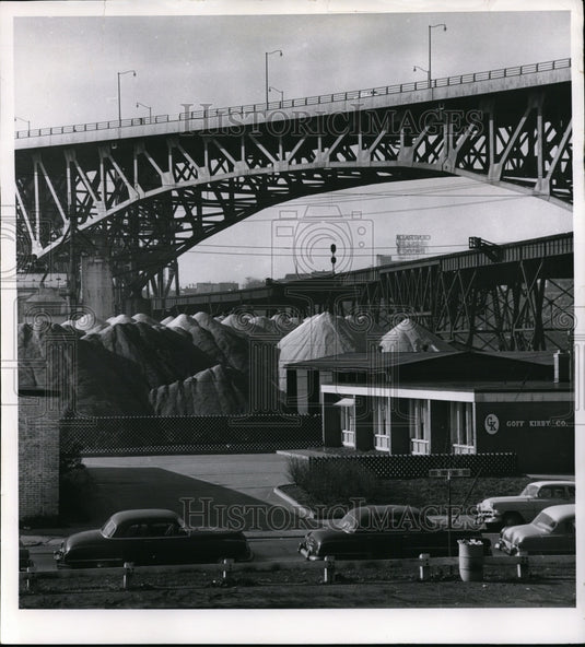 1961 Press Photo Innerbelt Bridge-Cleveland - cvo00200 - Historic Images