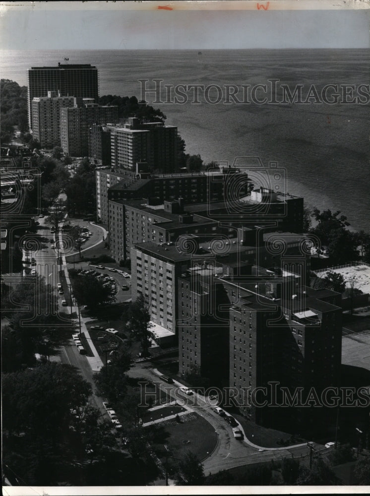 1964 Press Photo Gold Coast-Lakewood - Historic Images