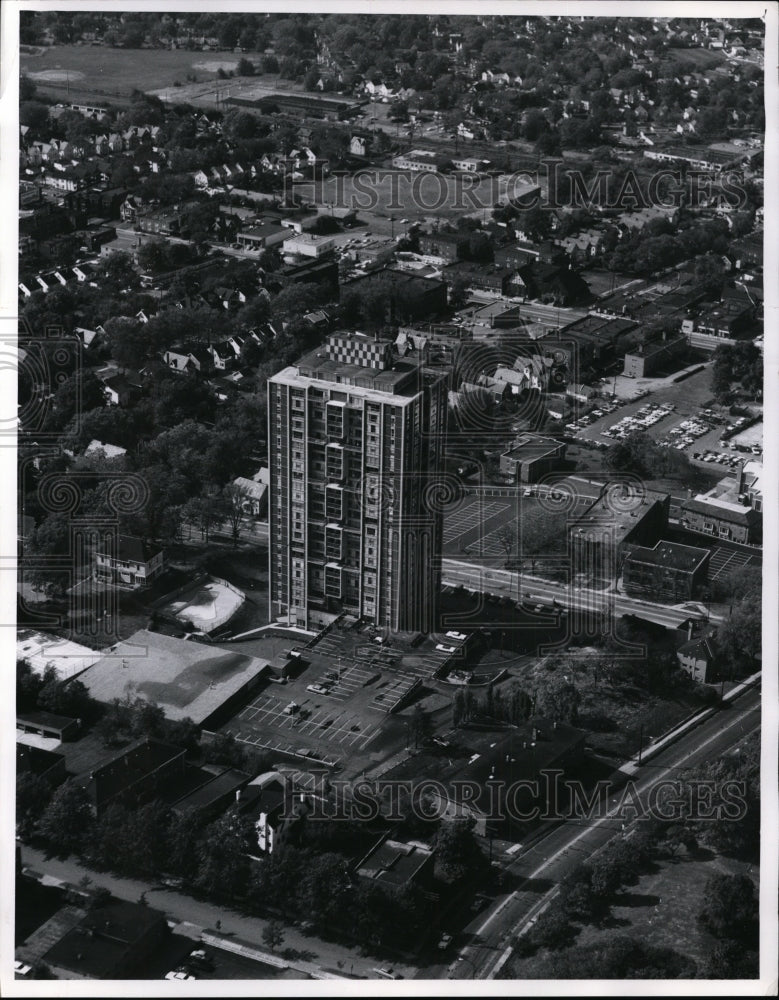 1968 Press Photo Crystal Towers-East Cleveland - Historic Images