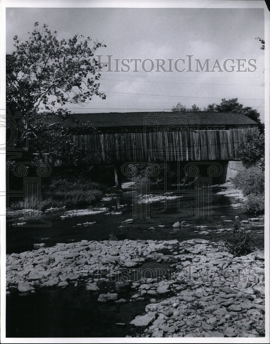 1960 Press Photo Rock Creek Ohio - Historic Images