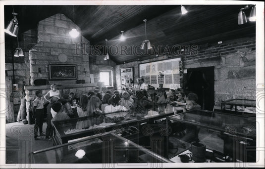 1971 Press Photo Rev. Melvin Klokow-Gnadenhutten Museum, Ohio - Historic Images