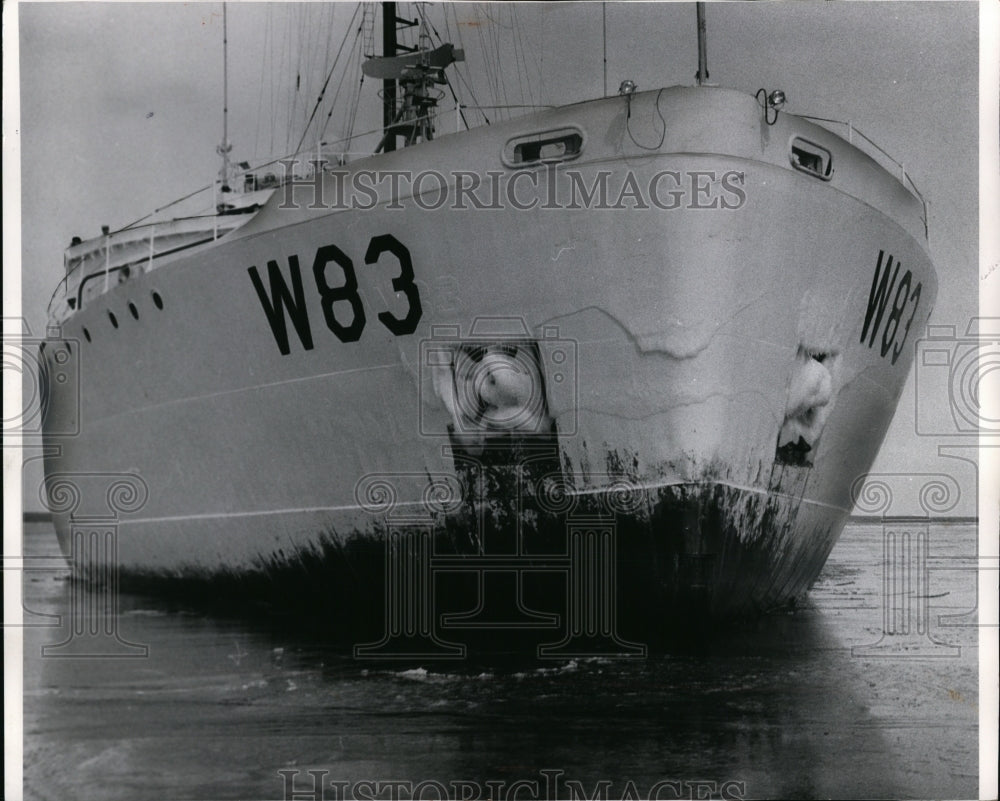 1965 Press Photo Ice Breaker-United States Coast Guard, Mackinaw ship - Historic Images