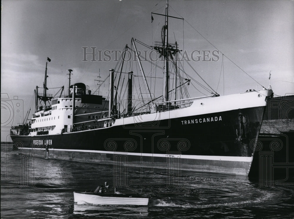 1967 Press Photo Transcanada docked at Lederer West - Historic Images