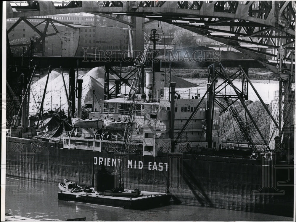 1965 Press Photo Orient Mid East Greek Liner - Historic Images