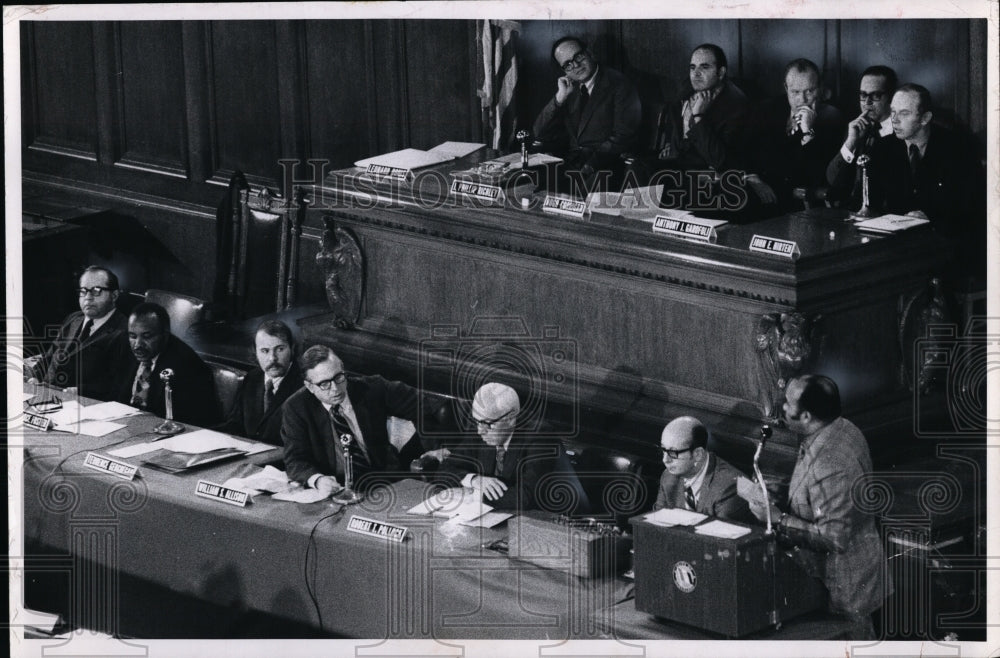 1971 Press Photo Cleveland Transit System mass hearing - Historic Images