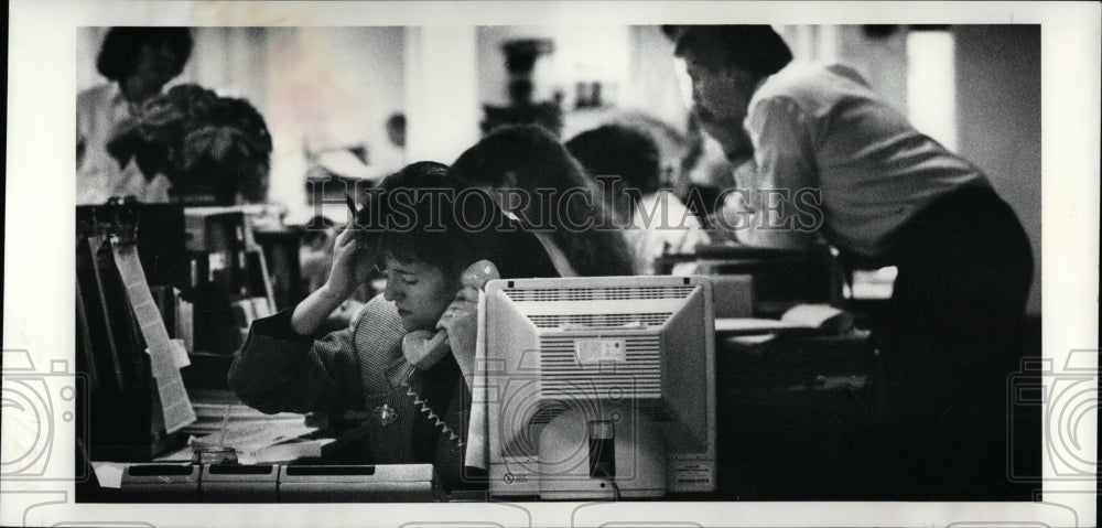 1989 Press Photo Johanna Kramer-McDonald &amp; Co. Securities Inc. training - Historic Images