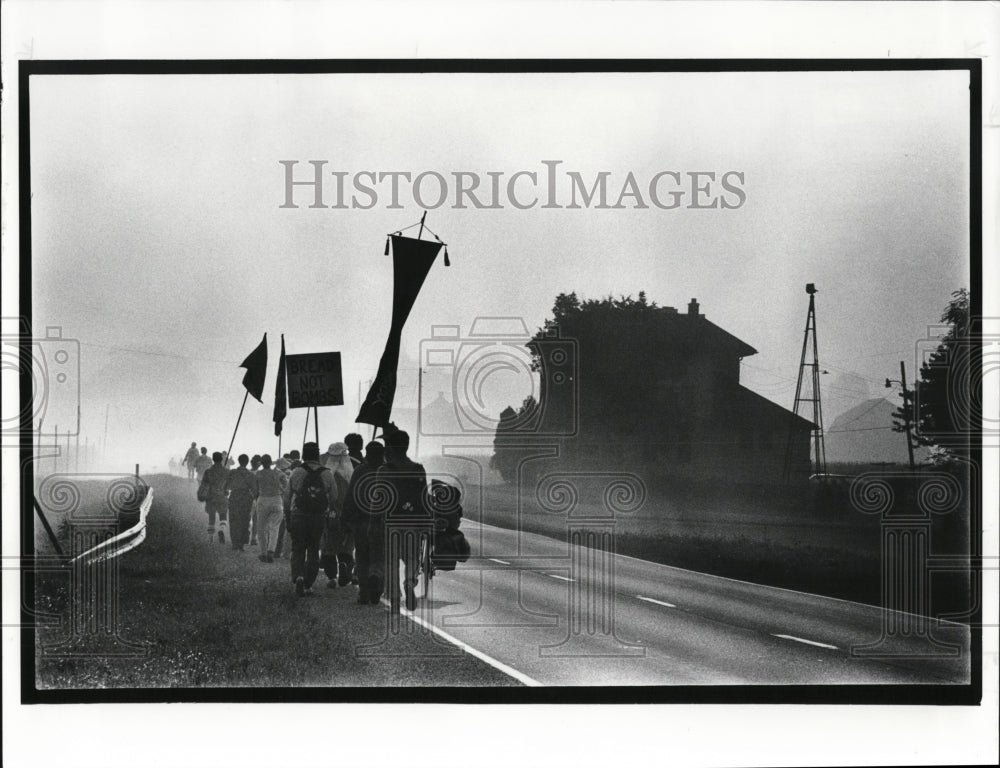 1986 Press Photo The Great Peace March - Historic Images