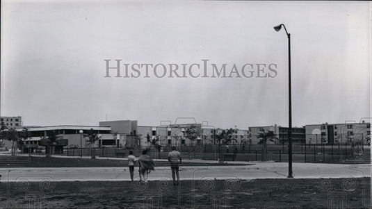 1972 Press Photo King Kennedy Apartments, E 64th Street - Historic Images