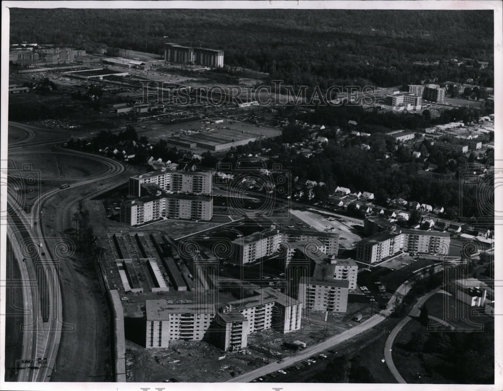 1968 Press Photo Marsol Towers-Mayfield heights - Historic Images