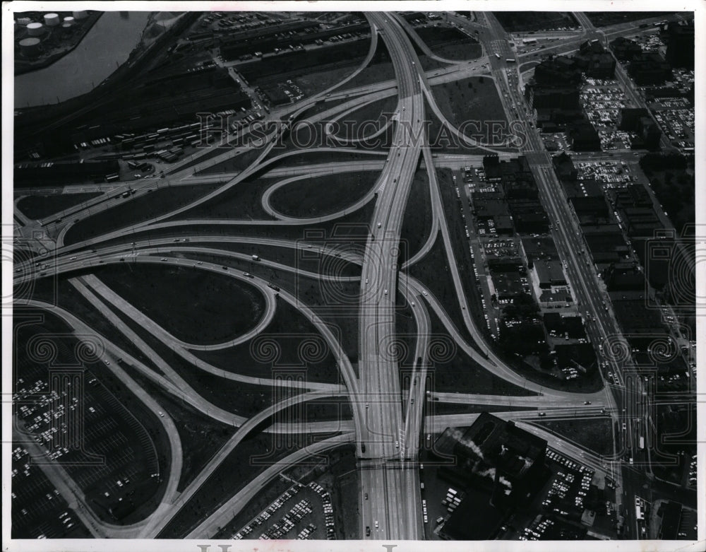 1967 Press Photo Innerbelt and E14 Highway aerial view - Historic Images