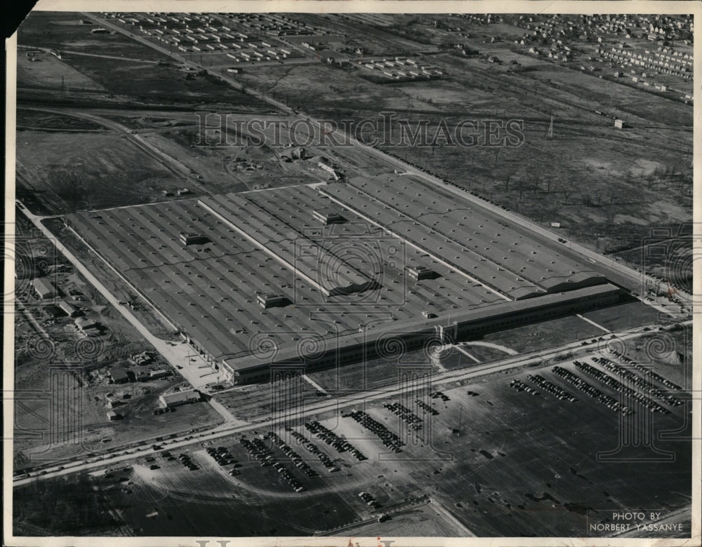 1948 Press Photo General Motors' Chevrolet Parma Plant - Historic Images