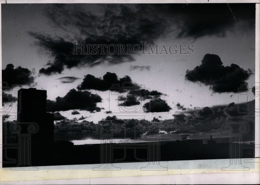1968 Press Photo Sunset from Plain Dealer roof (Erieview building on left) - Historic Images