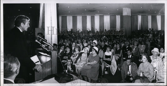 1968 Press Photo John Lindsay-visits Cleveland - cvo03456 - Historic Images