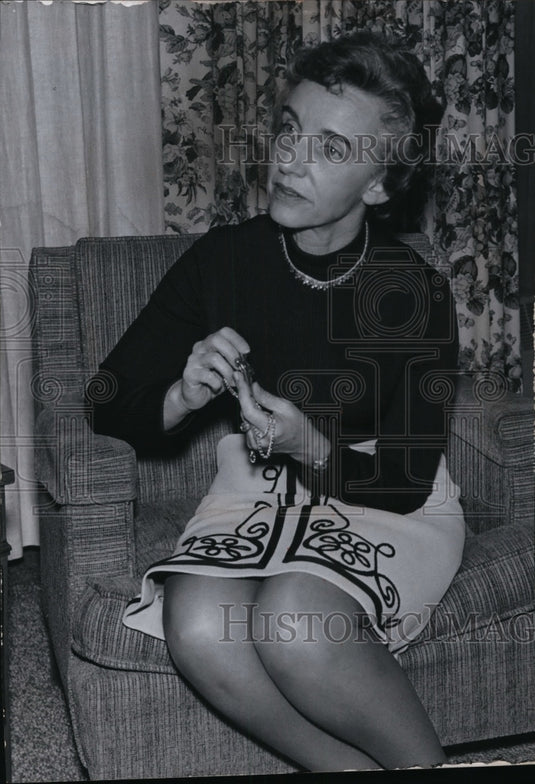 1971 Press Photo Mrs. Lois Stair-National modulator-U.P. Church - cvo04158 - Historic Images