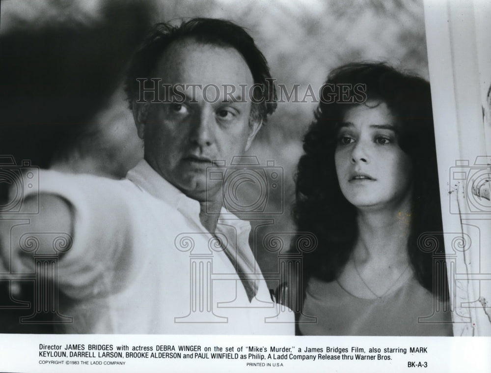 1983, James Bridges &amp; Debra Winger in Mike&#39;s Murder - cvp00797 - Historic Images