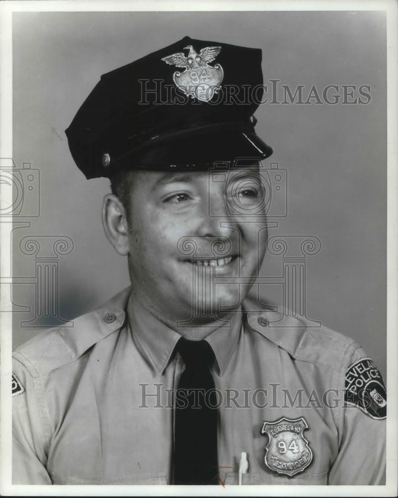 1970 Patrolman Lloyd Douglass Cleveland Police Davis Commendation-Historic Images