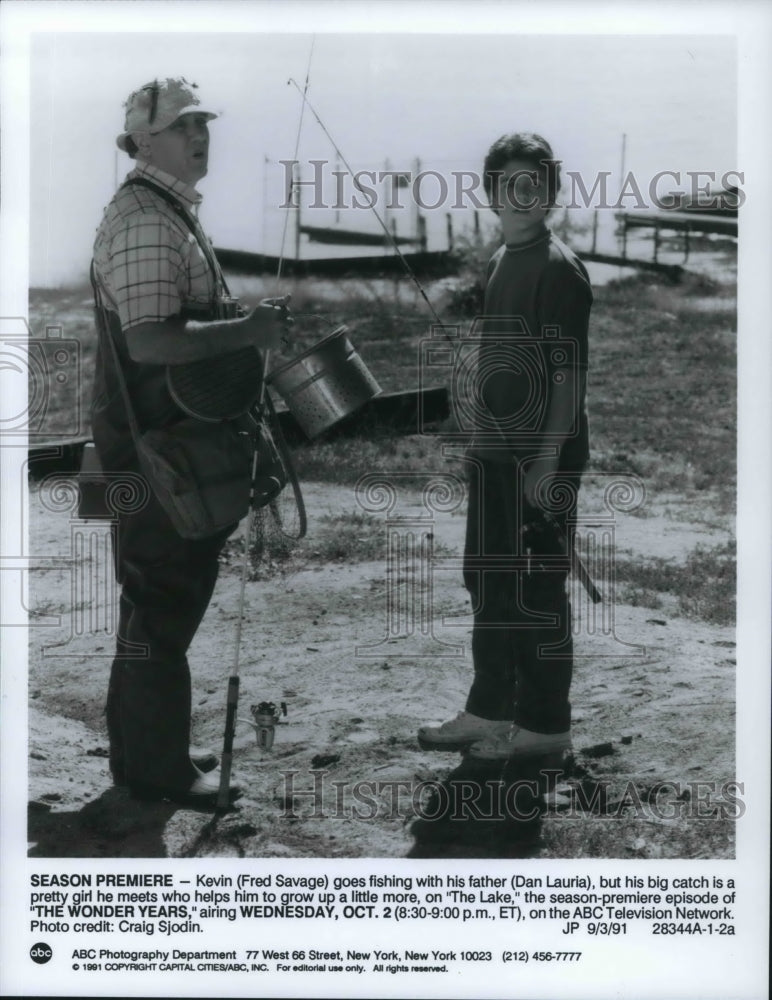 1991 Press Photo Fred Savage and Dan Lauria in The Wonder Years - cvp20177 - Historic Images