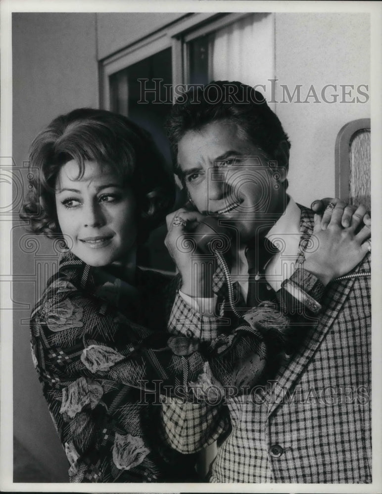1976 Press Photo Sherry Jackson and George Garro star in The Blue Knight - Historic Images