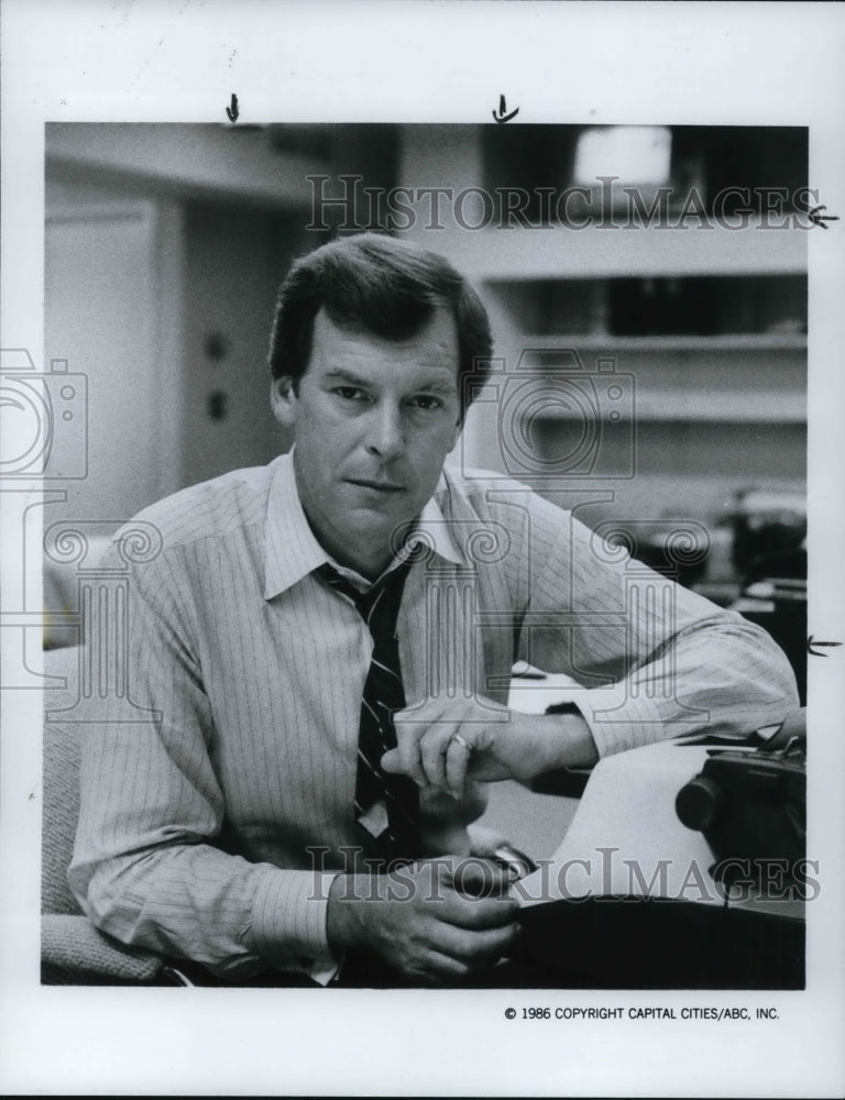 1986 Press Photo Peter Jennings Journalist World News Tonight - cvp24854 - Historic Images