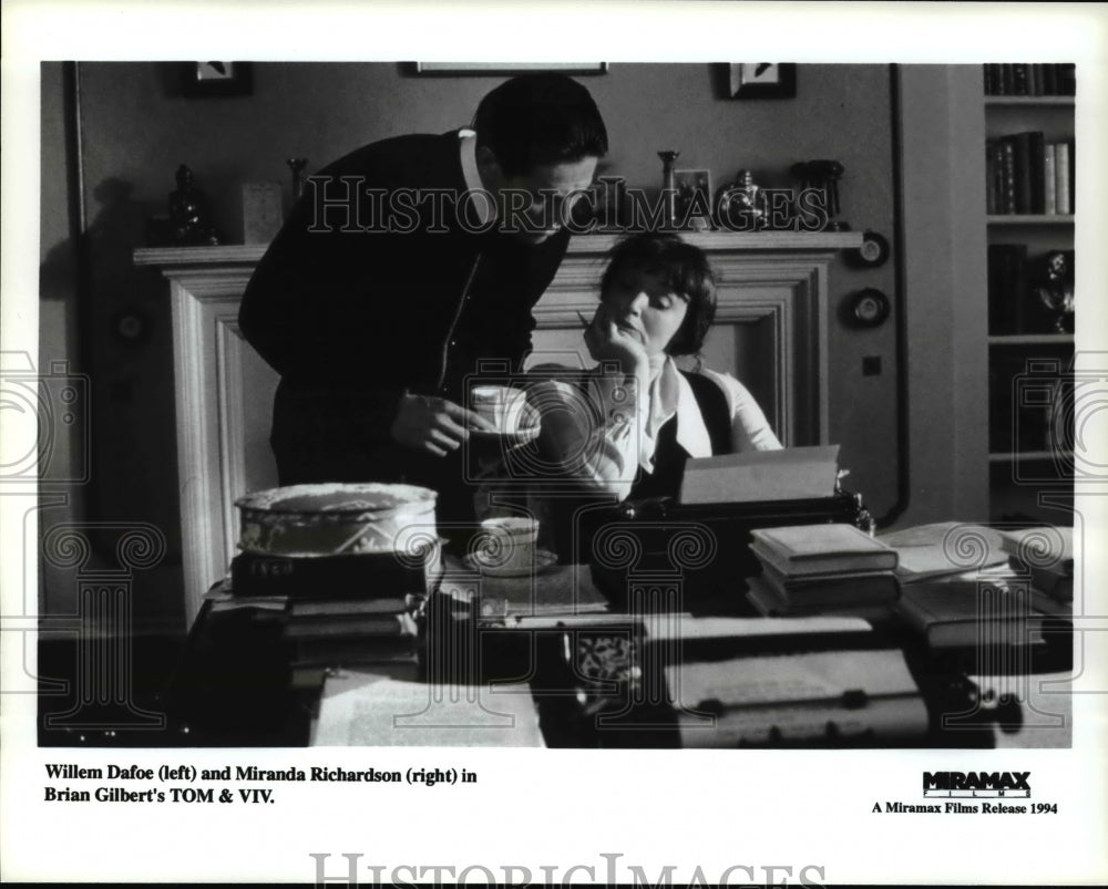 1994 Press Photo Willem DaFoe Miranda Richardson Tom & Viv - Historic Images