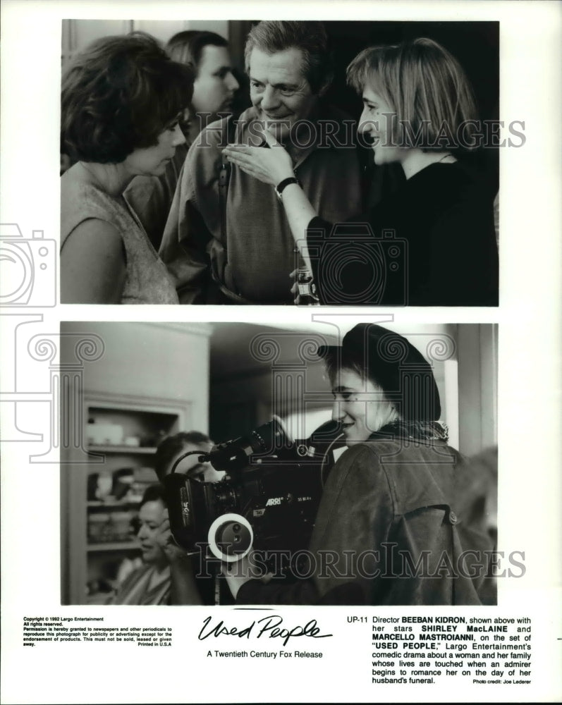 1992, Beeban Kidron Shirley McClaine in &quot;Used People&quot; - cvp29645 - Historic Images