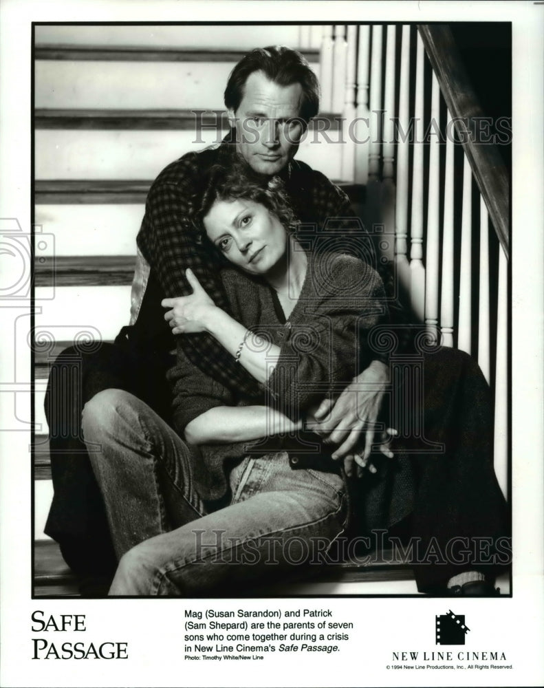 Press Photo New Line Cinema presents Safe Passage starring Sam Shepard and-Historic Images