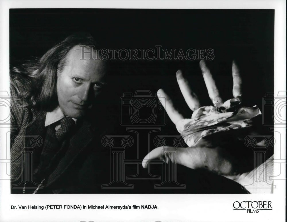 Press Photo Peter Fonda stars as Dr. Van Helsing in Nadja - Historic Images