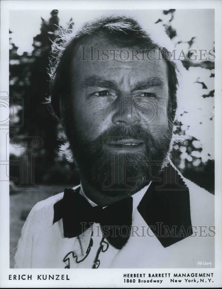 1981 Press Photo Erich Kunzel In The Picture Historic Images 1981-press-photo-erich-kunzel-in-the-picture-historic-images